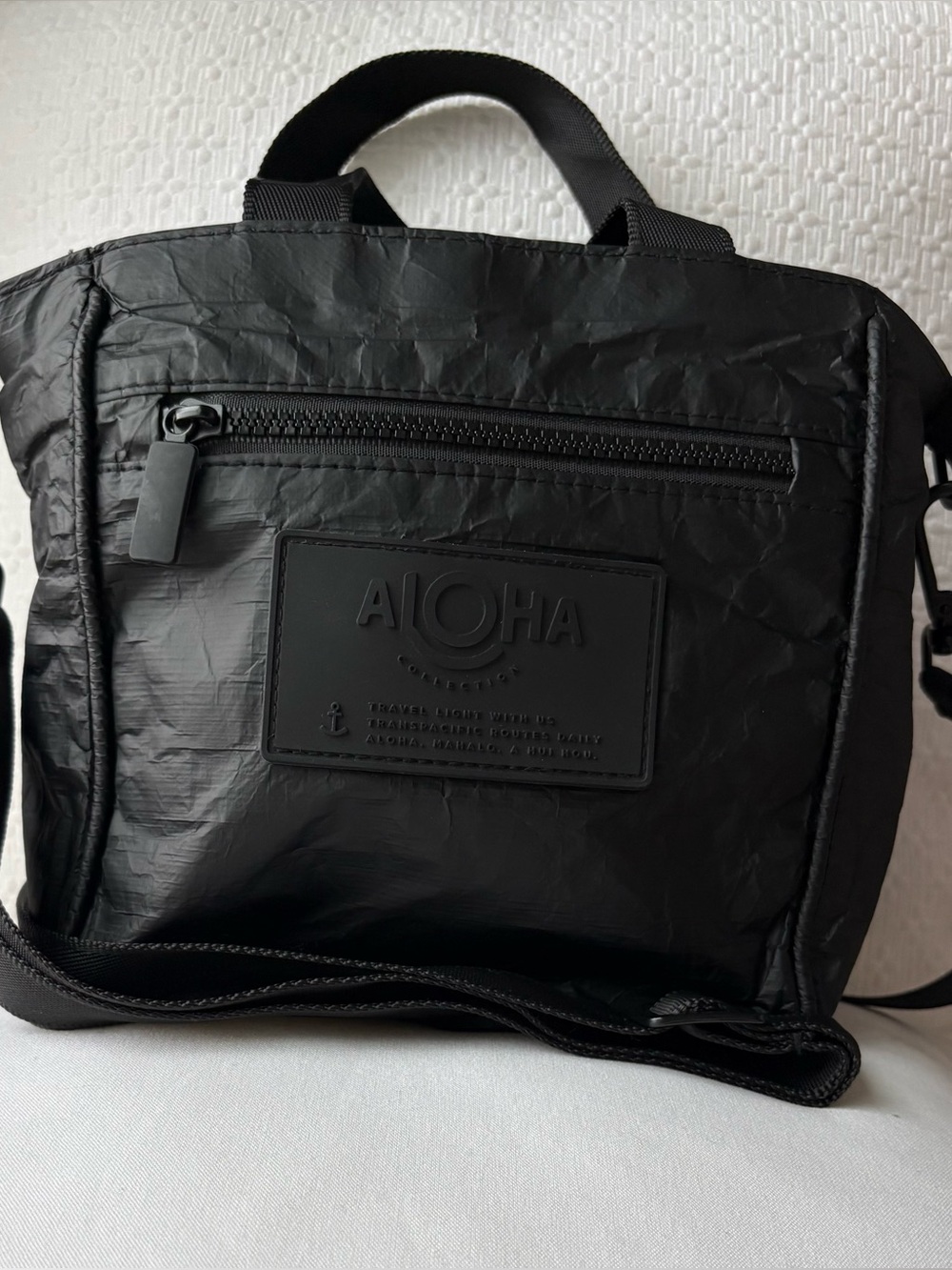 Aloha Collection Crossbody Bag Tote in Black